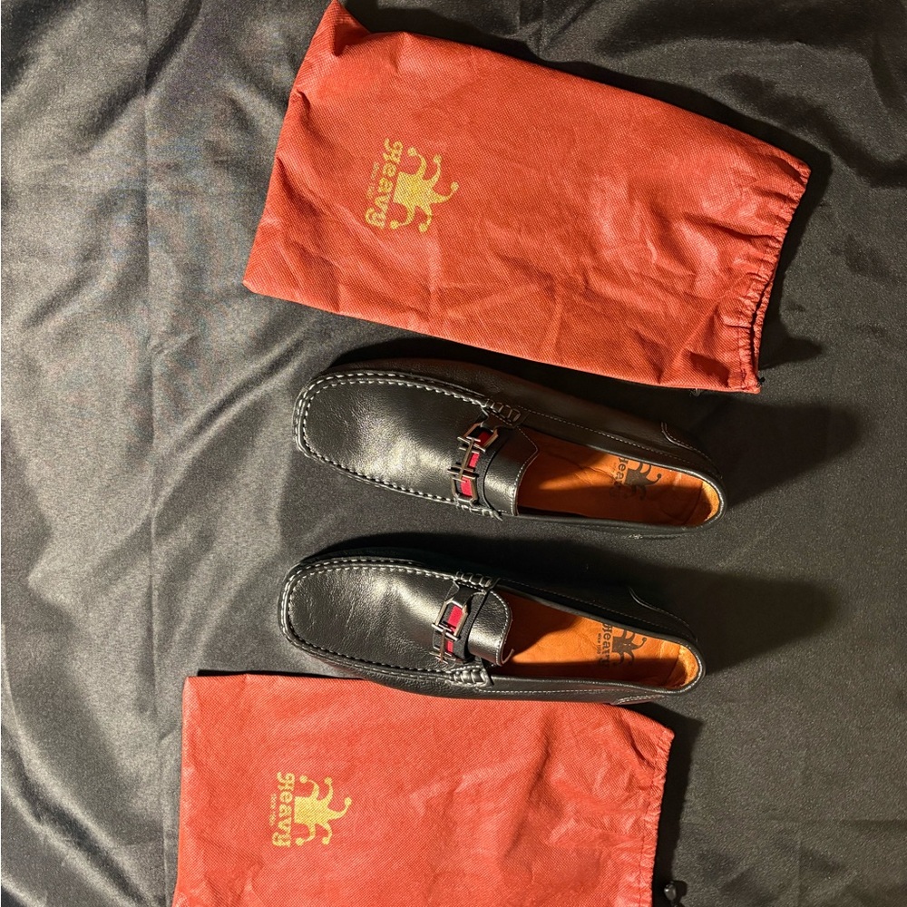 Black Driving Loafers with Red Accent - (Men)
